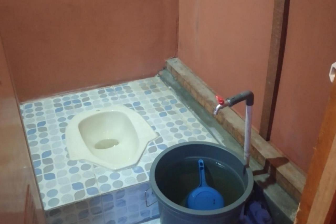 Penginapan Puncak Dua Mitra Reddoorz ブラスタギ エクステリア 写真